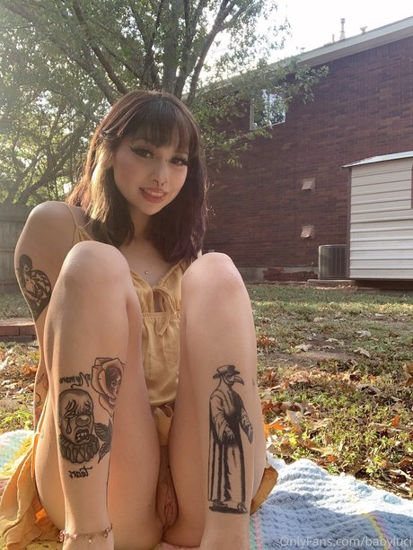 Nacktes geleaktes OnlyFans-Foto von Its Baby Luci