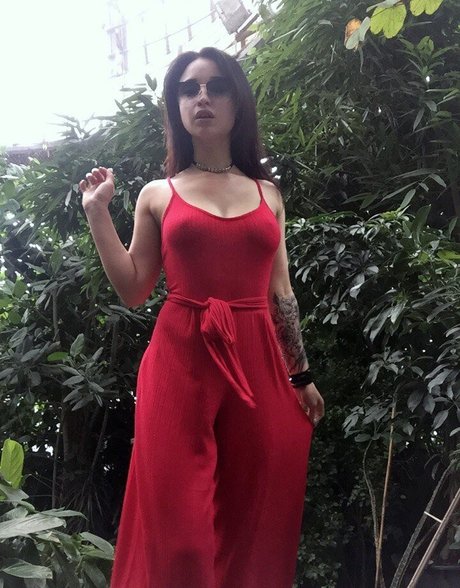 Nacktes geleaktes OnlyFans-Foto von Ganja Babe