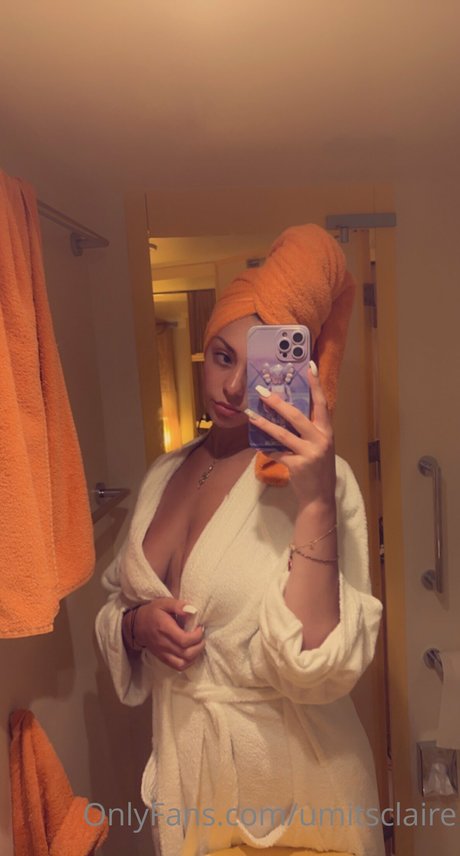 Nacktes geleaktes OnlyFans-Foto von Claire Northfield