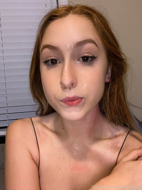 Nacktes geleaktes OnlyFans-Foto von Ivy Lune