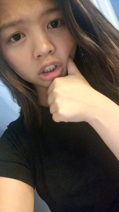 Nacktes geleaktes OnlyFans-Foto von Ivoryxnight