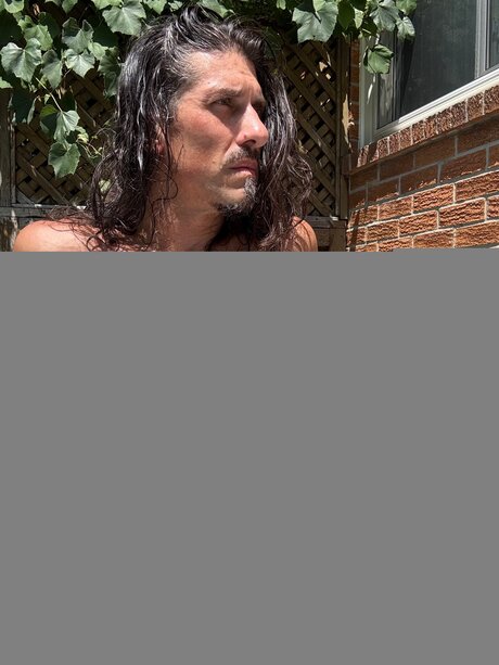 Nacktes geleaktes OnlyFans-Foto von Midnightlycan