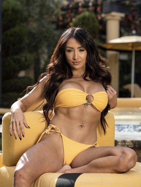 Nacktes geleaktes OnlyFans-Foto von Krystyna Lauren