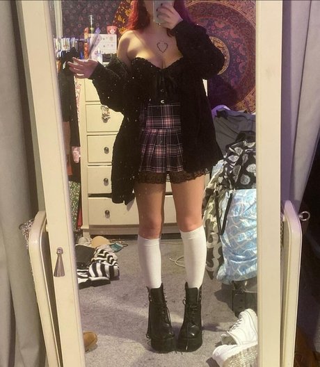 Gothicbratgf