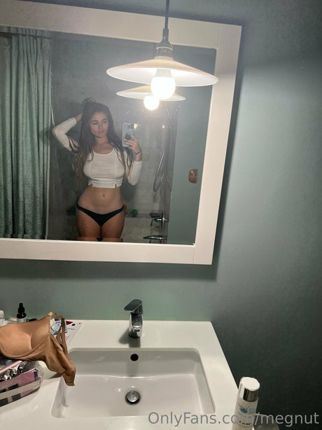 Nacktes geleaktes OnlyFans-Foto von Megan Guthrie