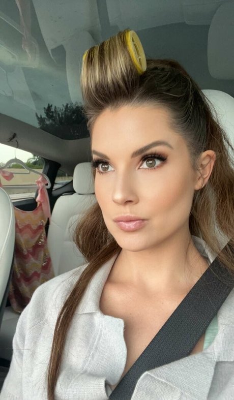 Amanda Cerny