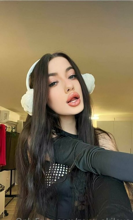 Nacktes geleaktes OnlyFans-Foto von Zoyaakilova