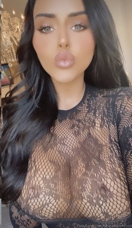 Nacktes geleaktes OnlyFans-Foto von Abigail Ratchford