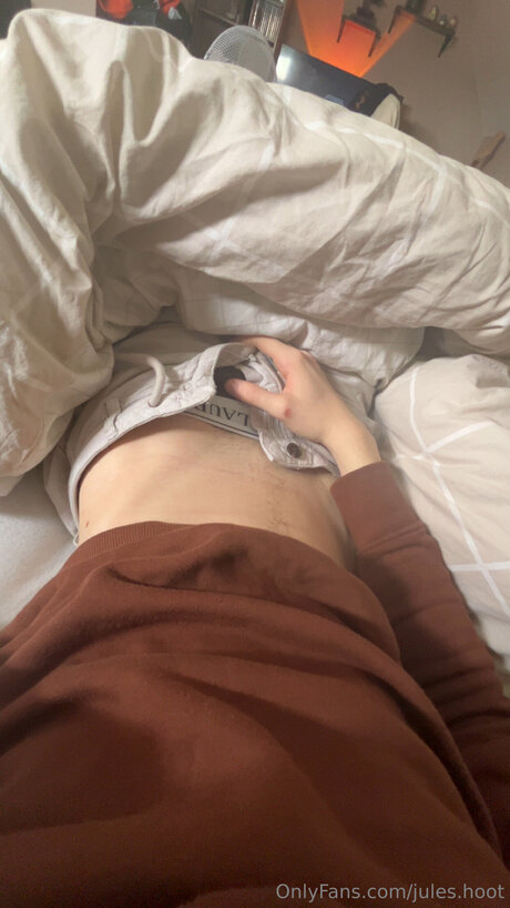 Nacktes geleaktes OnlyFans-Foto von Jules Hoot