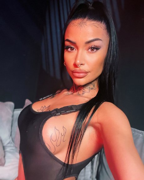 Nacktes geleaktes OnlyFans-Foto von Misspierciink