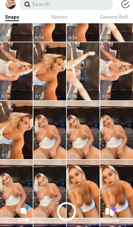 Nacktes geleaktes OnlyFans-Foto von Zoieburgher