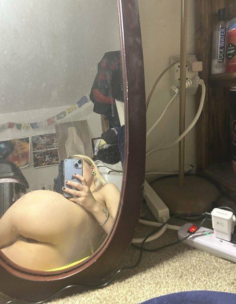 Nacktes geleaktes OnlyFans-Foto von Babygirlbunny690