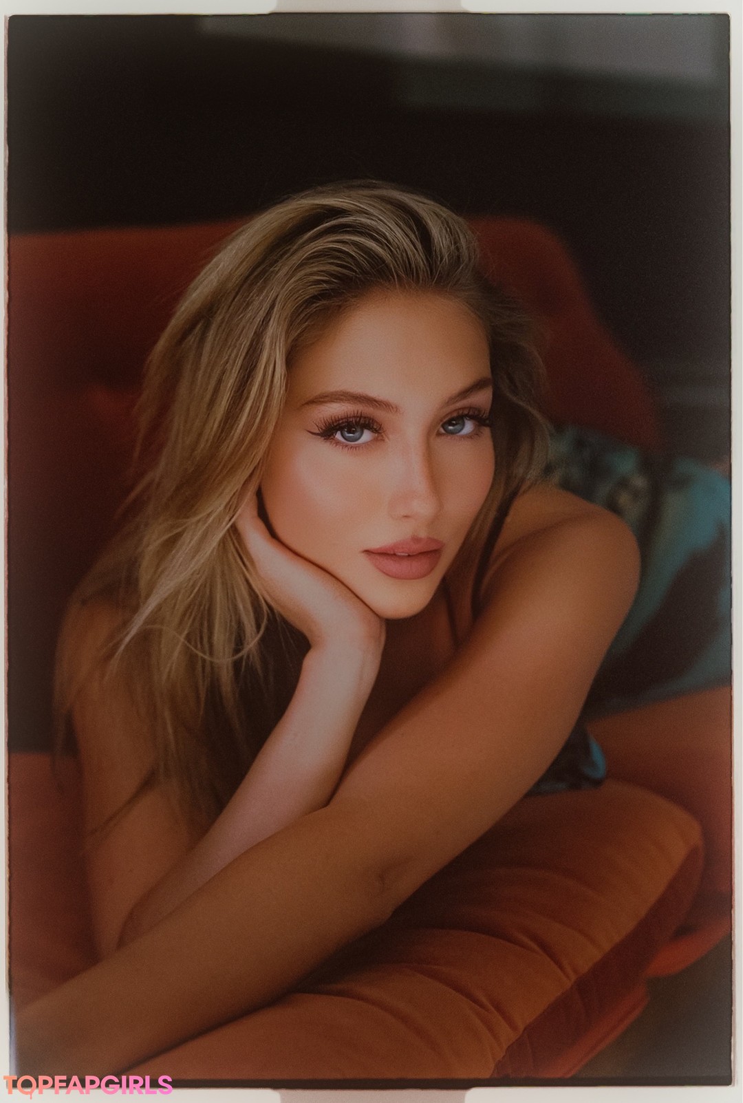 Nacktes geleaktes OnlyFans-Foto von Heloise Hut #1358