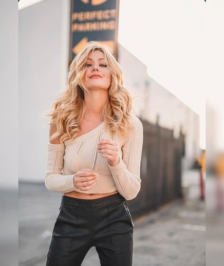 Nacktes geleaktes OnlyFans-Foto von Katherine Mcnamara