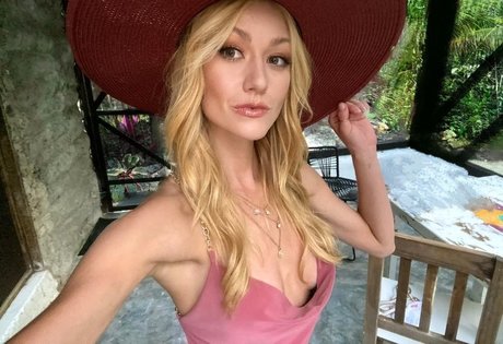 Nacktes geleaktes OnlyFans-Foto von Katherine Mcnamara