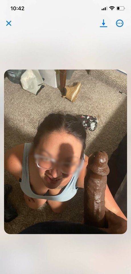 Nacktes geleaktes OnlyFans-Foto von Hotwives Xxx