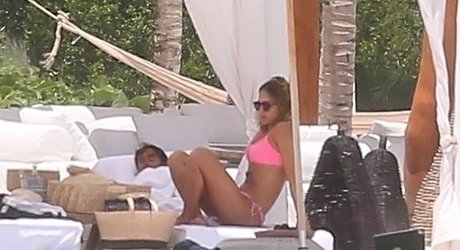 Nacktes geleaktes OnlyFans-Foto von Jessica Alba