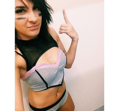 Dakota Kai
