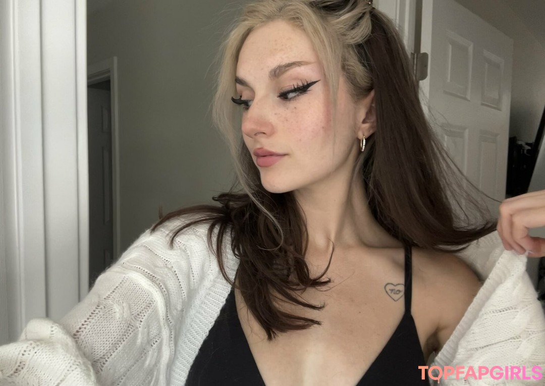 Nacktes geleaktes OnlyFans-Foto von Busy B Asmr #1511