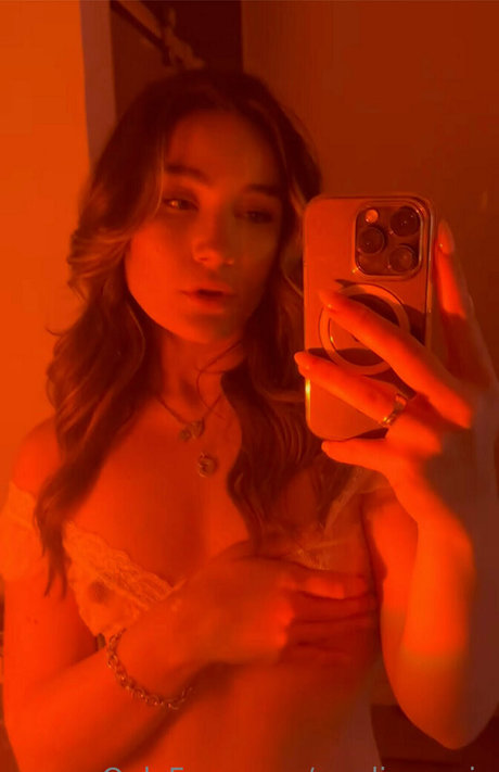 Nacktes geleaktes OnlyFans-Foto von Madisonpriv
