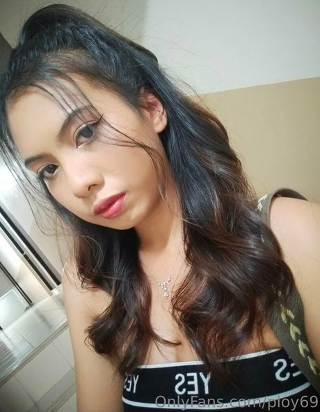 Nacktes geleaktes OnlyFans-Foto von Ploy69