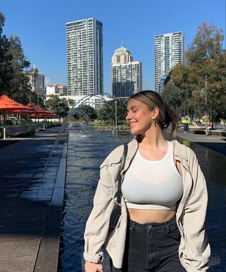 Tahlia A