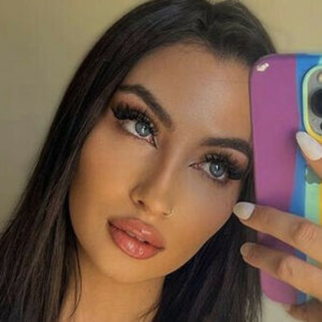 Nacktes geleaktes OnlyFans-Foto von Michelle Constanza
