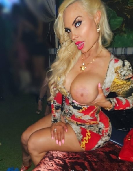 Nicole Coco Austin