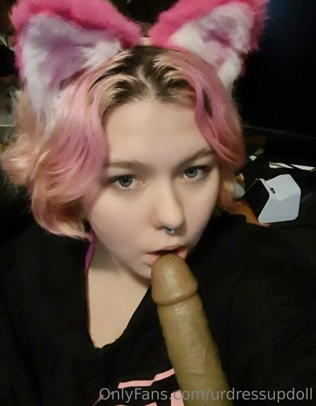 Dramatic_dumpster_free