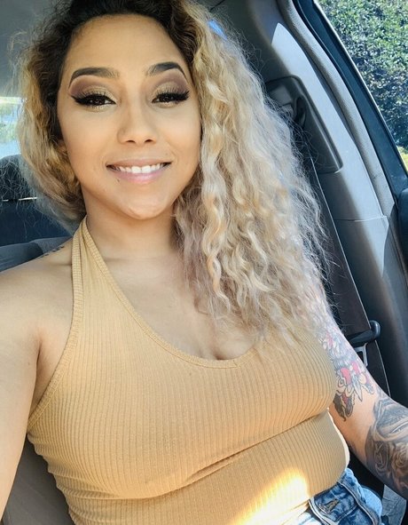 Nacktes geleaktes OnlyFans-Foto von Nadiabynature