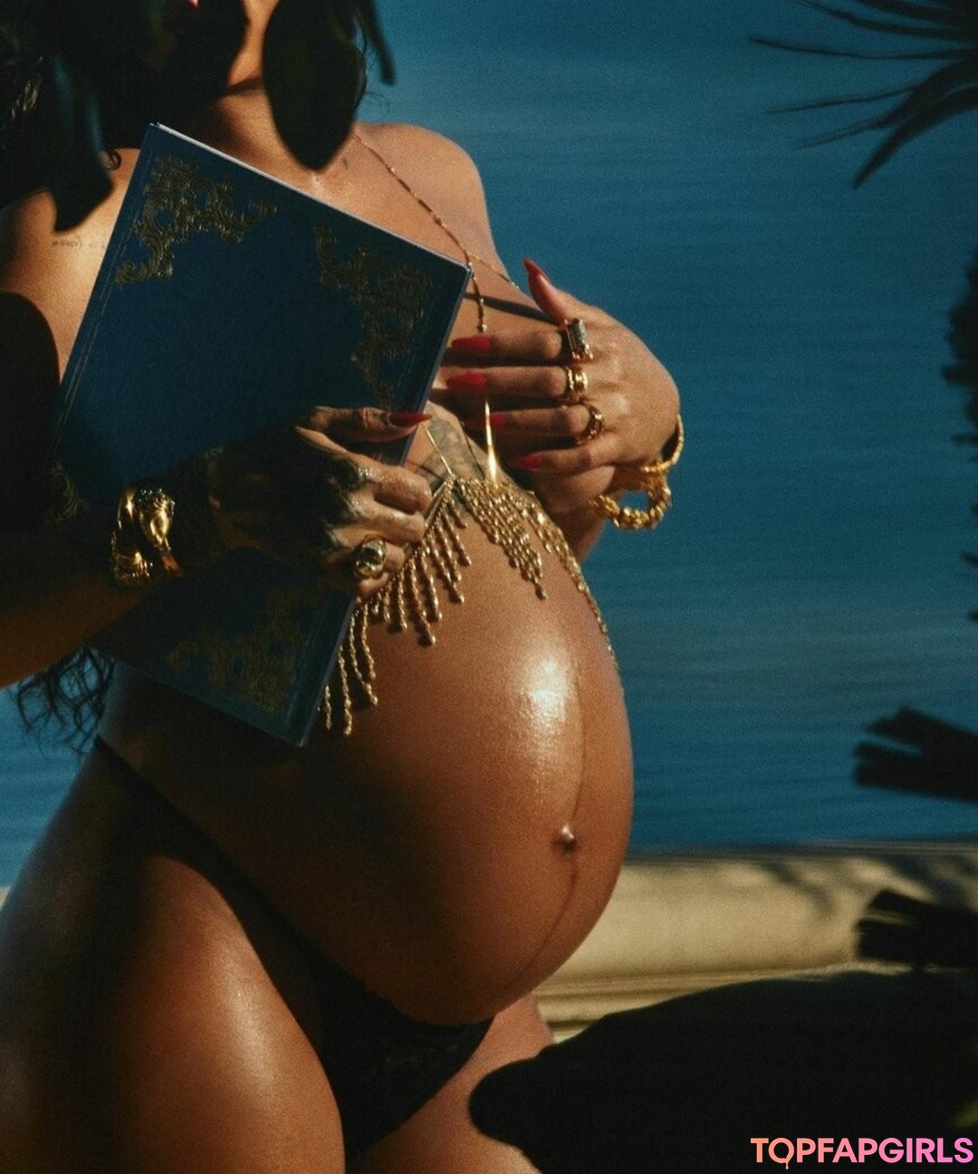 Nacktes geleaktes OnlyFans-Foto von Rihanna #1067