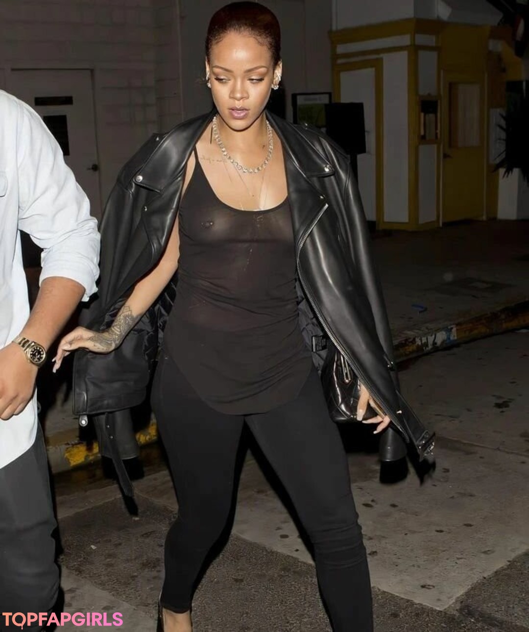 Nacktes geleaktes OnlyFans-Foto von Rihanna #1163