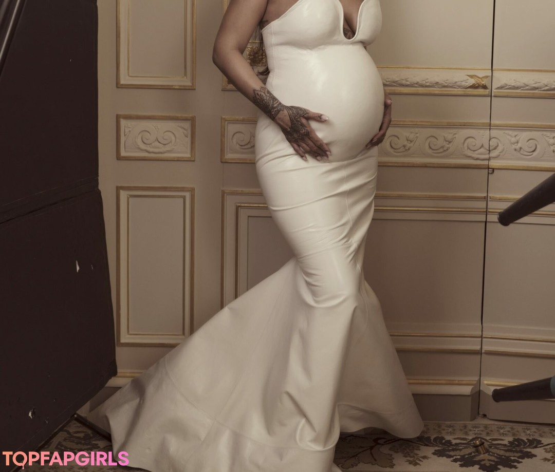 Nacktes geleaktes OnlyFans-Foto von Rihanna #1181