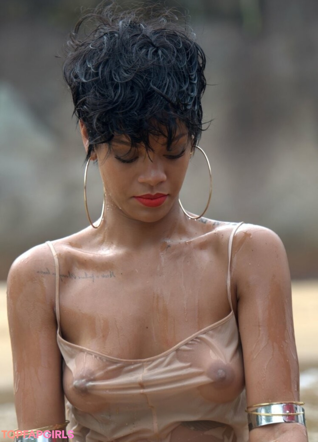 Nacktes geleaktes OnlyFans-Foto von Rihanna #1507