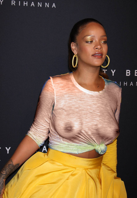 Nacktes geleaktes OnlyFans-Foto von Rihanna