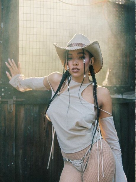 Nacktes geleaktes OnlyFans-Foto von Tinashe