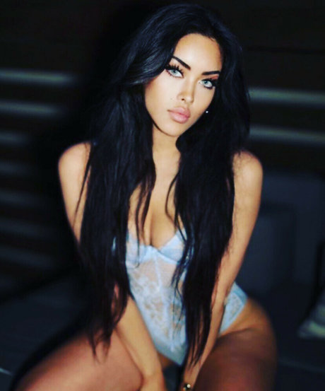 Nacktes geleaktes OnlyFans-Foto von Bratty Luna