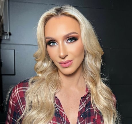 Charlotte Flair