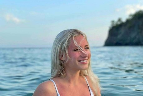 Aliceinwonderland_xo