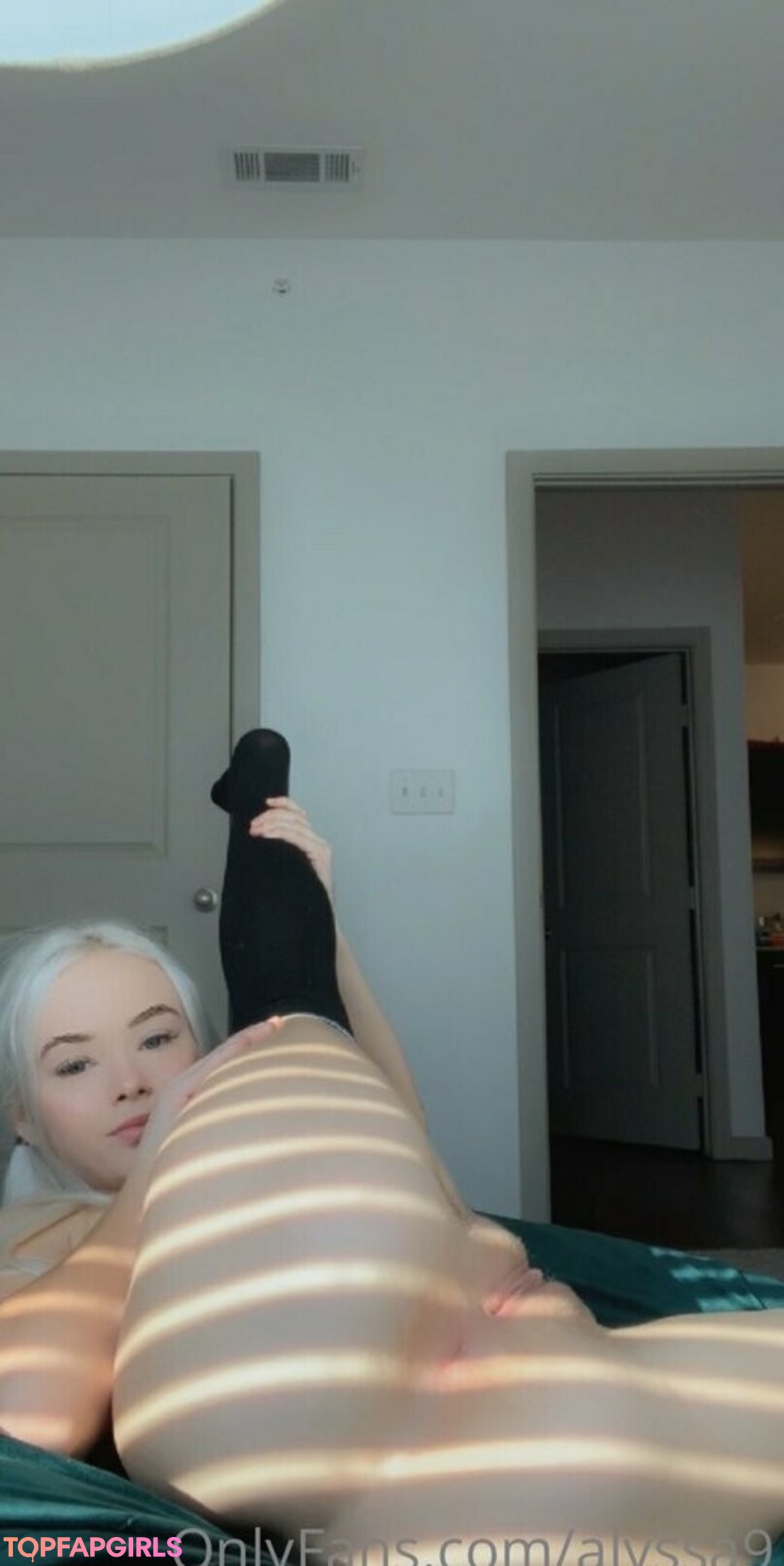 Nacktes geleaktes OnlyFans-Foto von Alyssa9 #1360