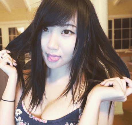 Nacktes geleaktes OnlyFans-Foto von Ariasaki