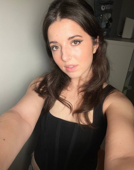 Nacktes geleaktes OnlyFans-Foto von Slight Sounds