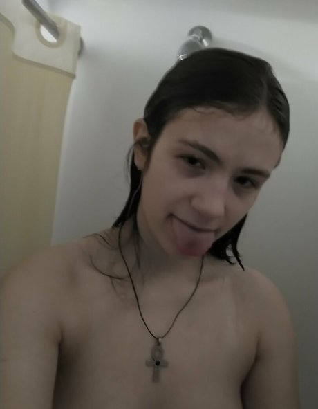 Nacktes geleaktes OnlyFans-Foto von Sagethemuse