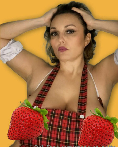 Snarkybrunette