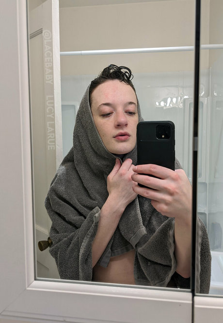 Nacktes geleaktes OnlyFans-Foto von Lucylarue