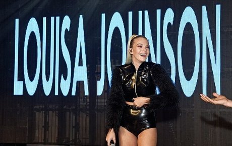 Nacktes geleaktes OnlyFans-Foto von Louisa Johnson