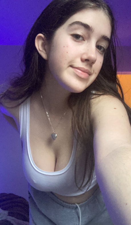 Itsmollyyyrose_again