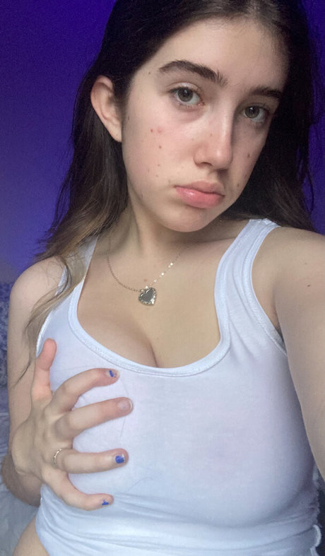 Itsmollyyyrose_again