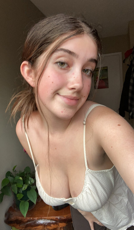 Itsmollyyyrose_again