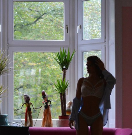 Nacktes geleaktes OnlyFans-Foto von Annaare
